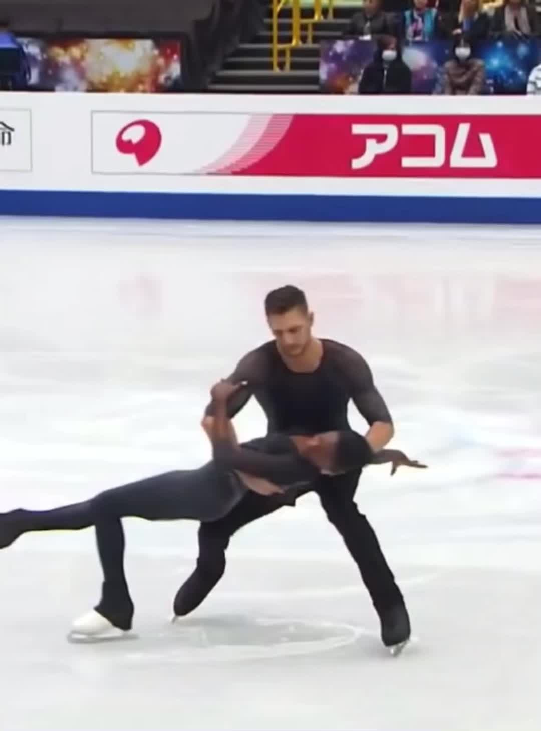 @Ice Skating ⛸