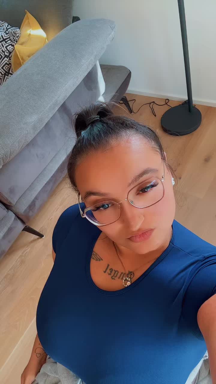 @𝔼𝕤𝕥𝕖𝕣🦋