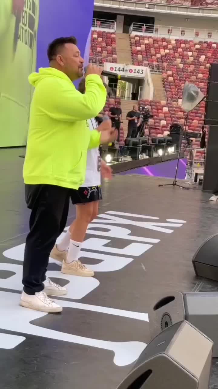 @Сергей Жуков & Руки Вверх!