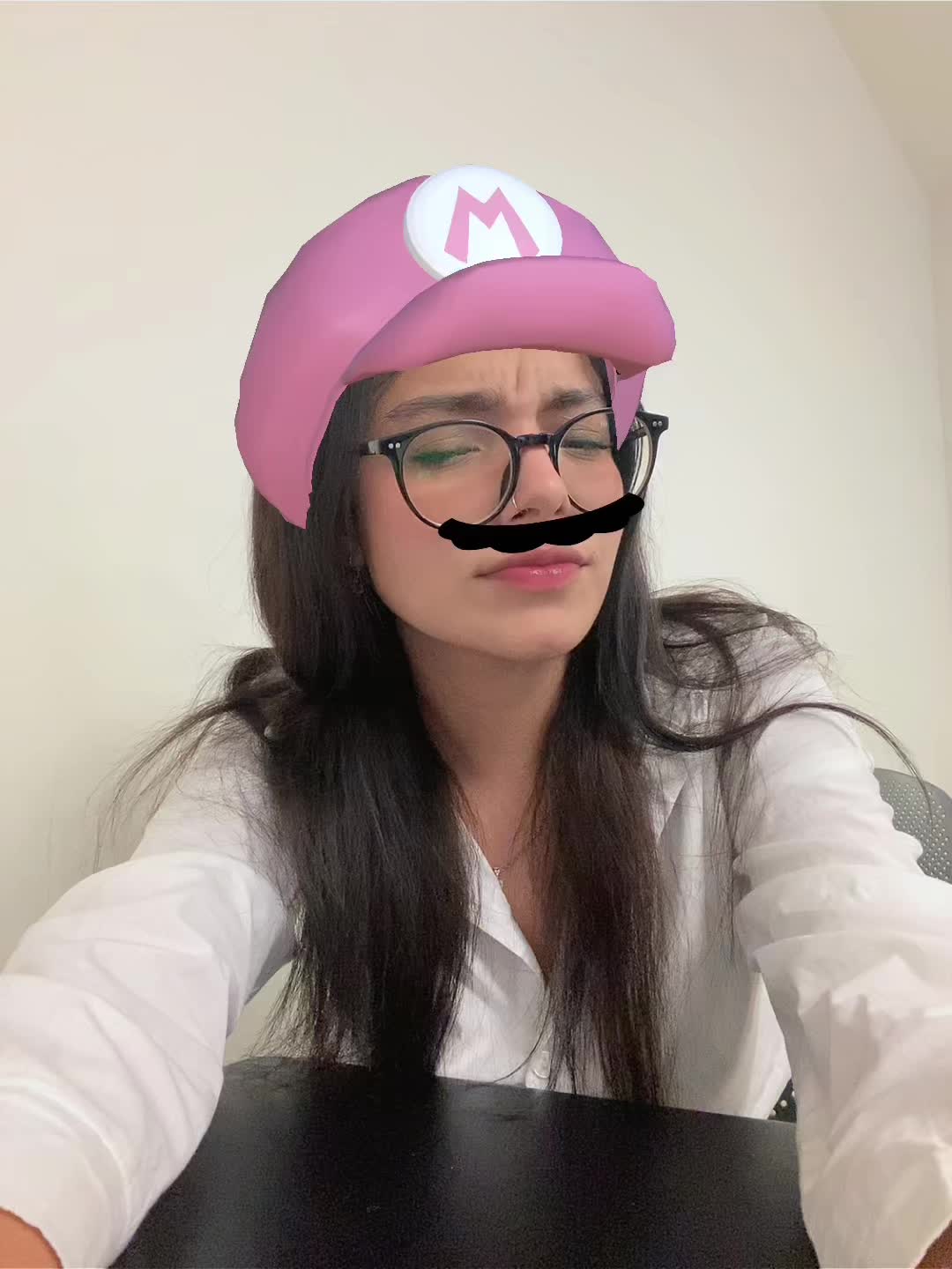 @🥸