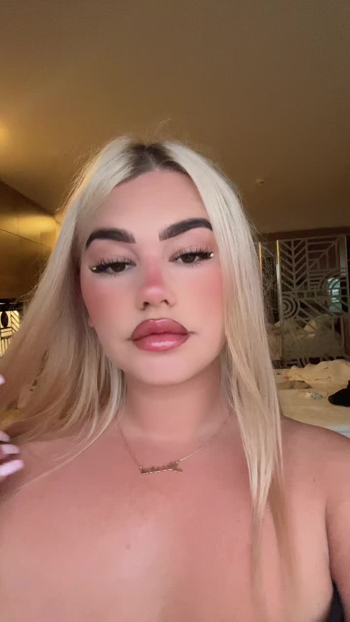 @luanapeach