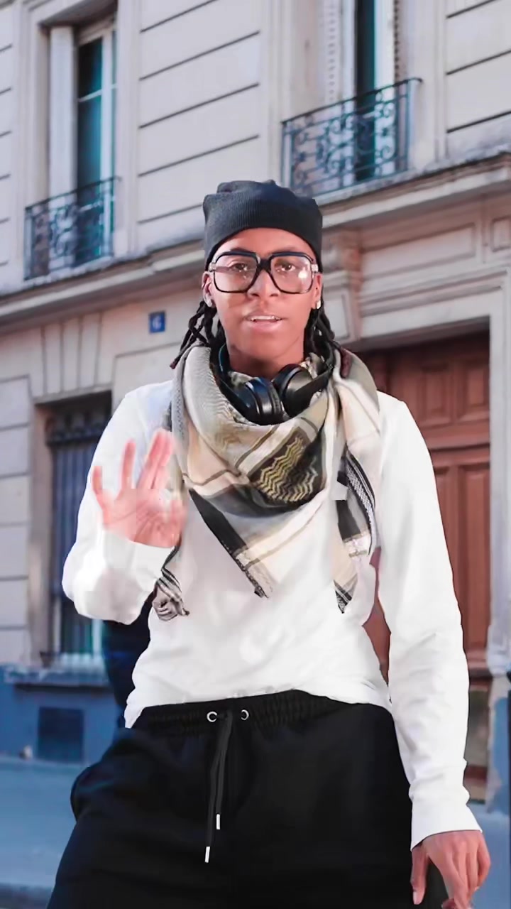 @LABEAUGABELLE 🏴&zwj;☠️