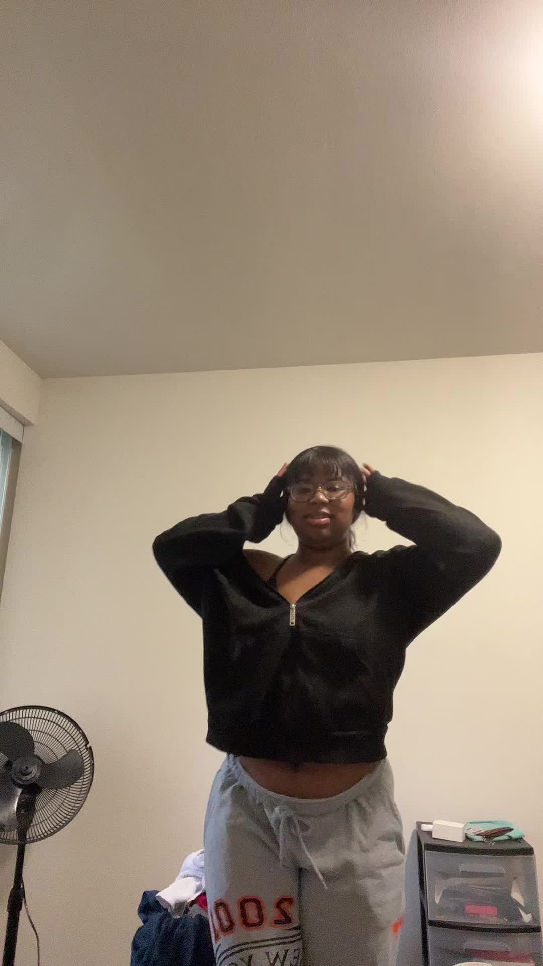 @Niyah_messling