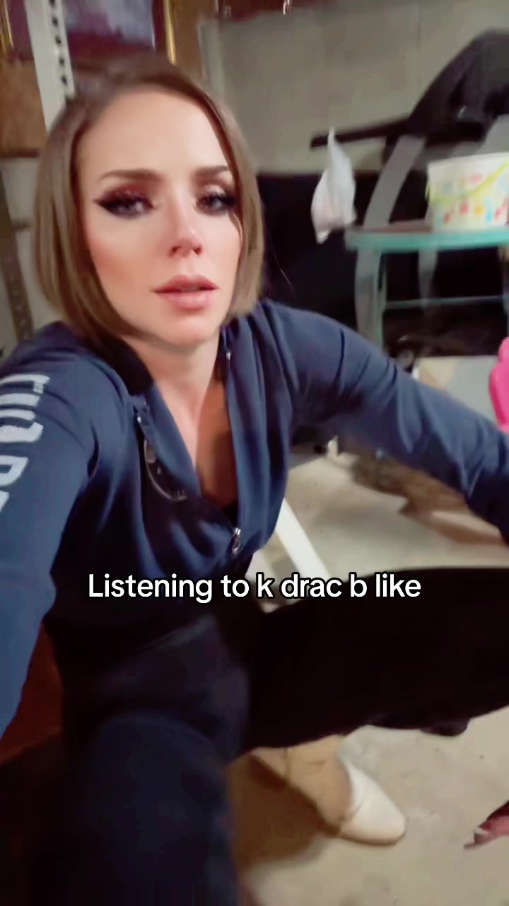 @brat_lyra