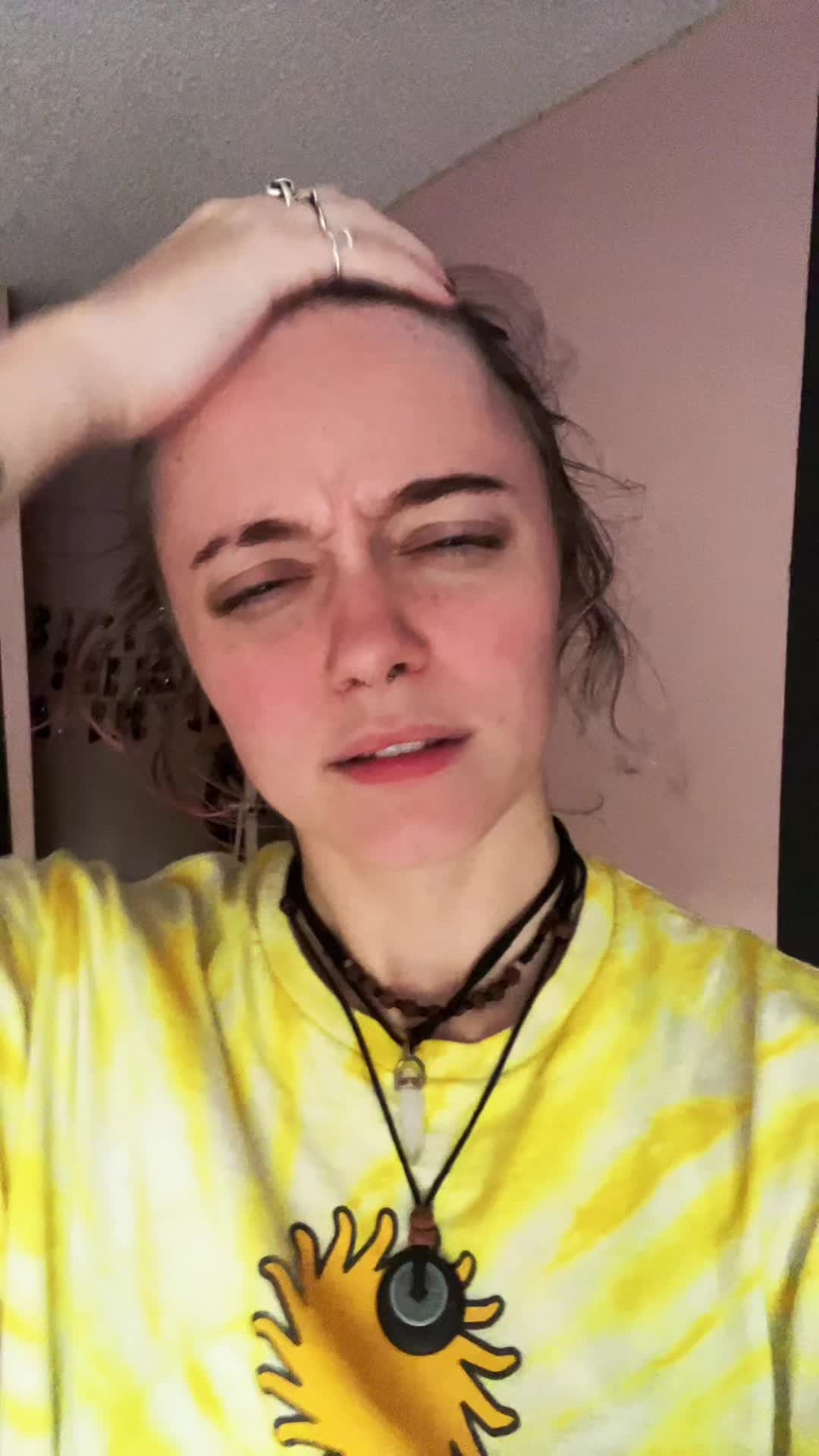 @Julia Fox