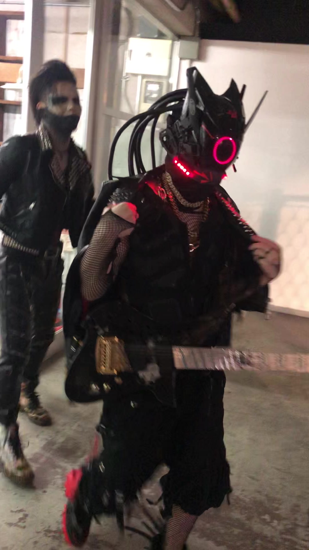 @DEVILOOF