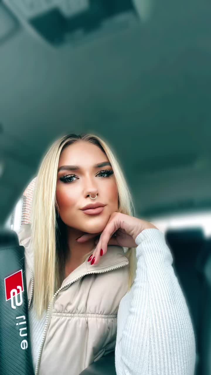 @Vanessa_buur