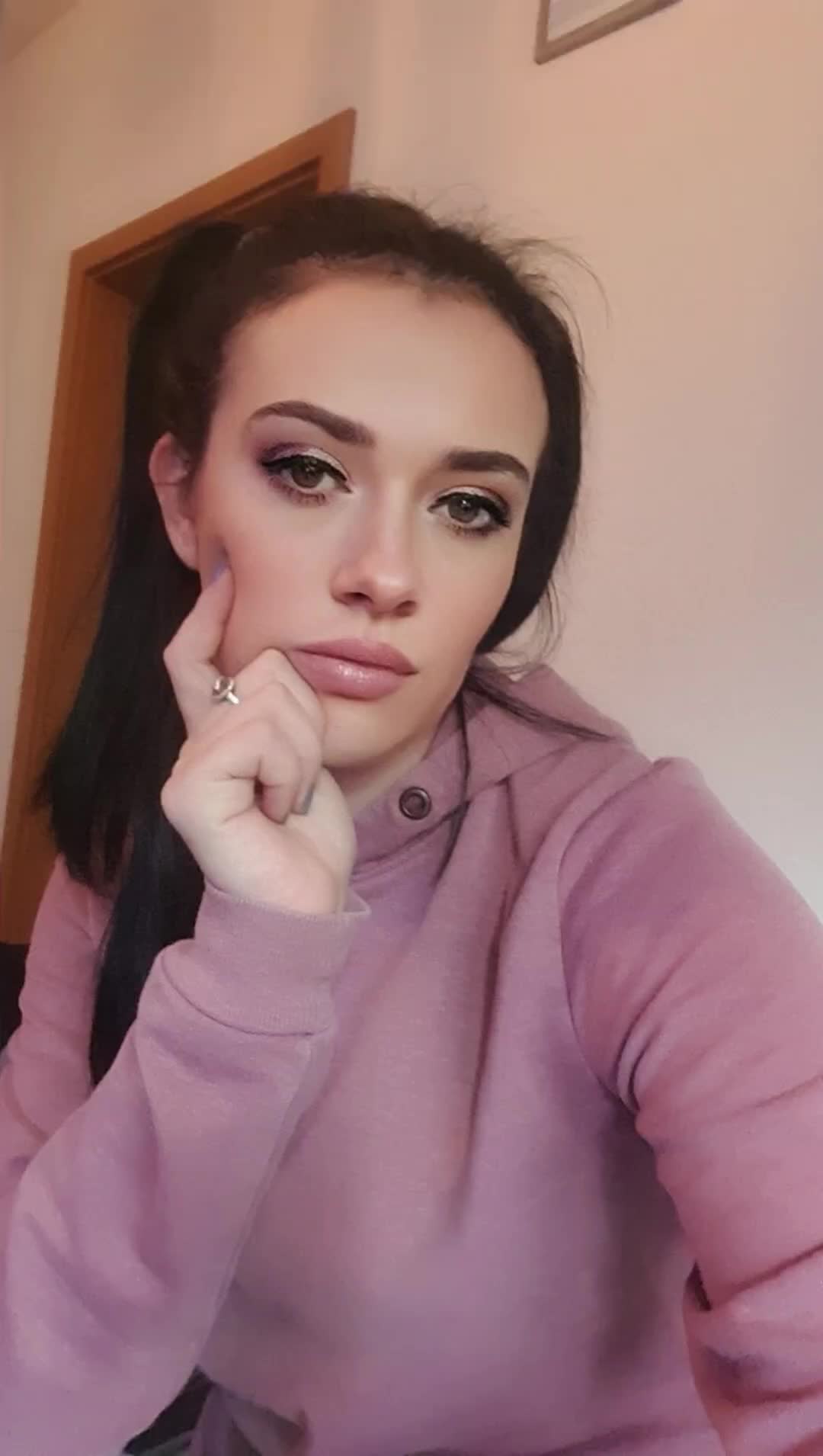 @laliika <3