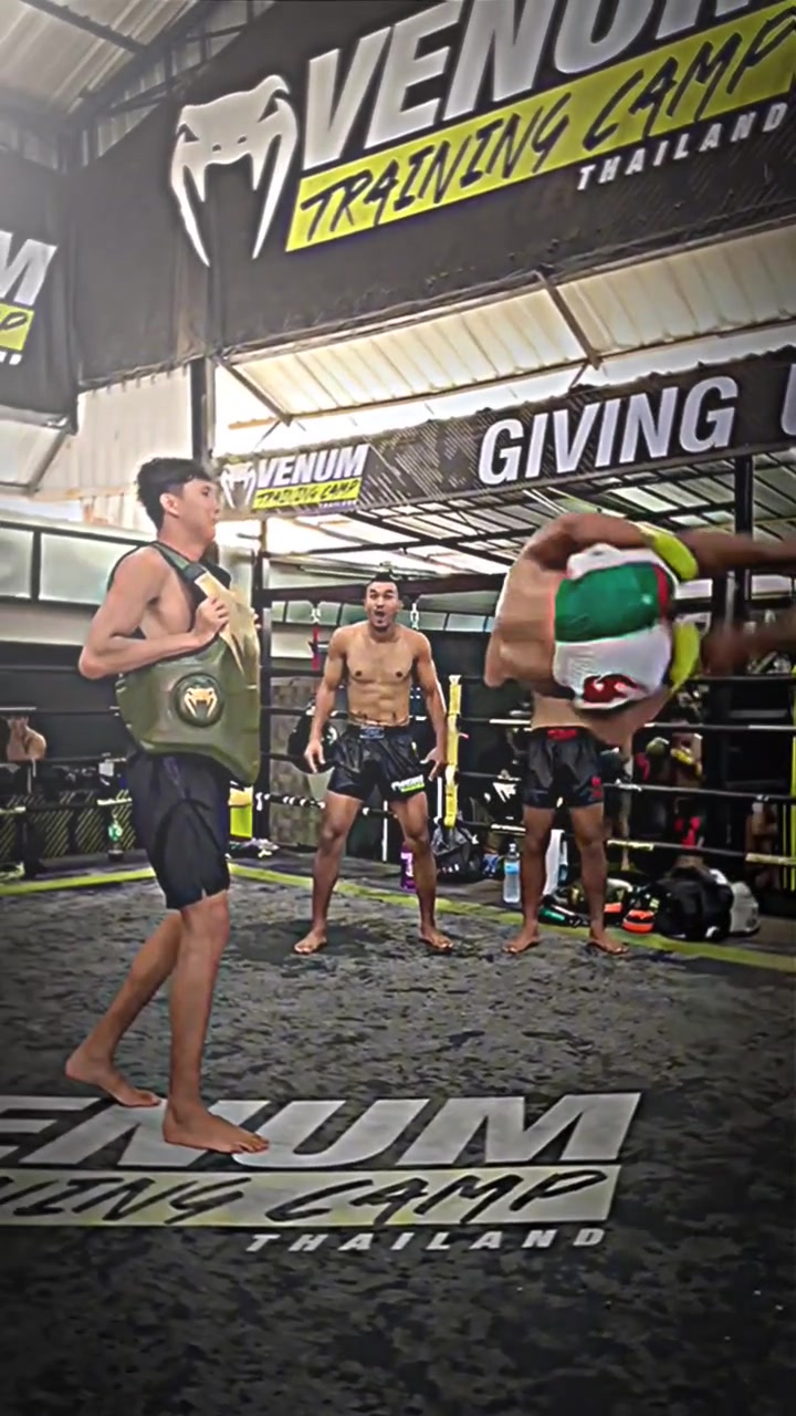 @𝕽𝖎𝖘𝖎𝖓𝖌_𝕾𝖙𝖊𝖊𝖑_𝕿𝖍🥊