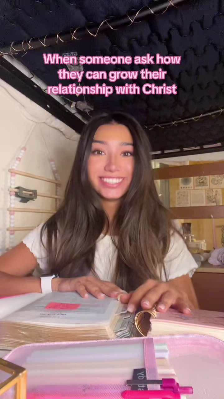 @✨ Mailani Romo
