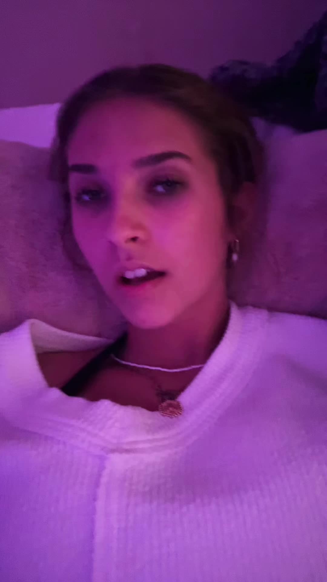 @_alyssahart