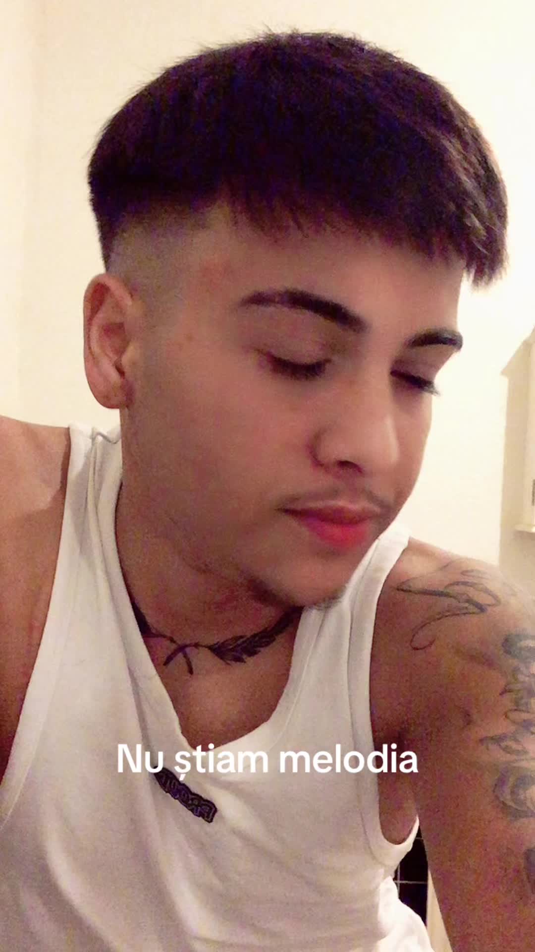 @😳Mariucu 🙄