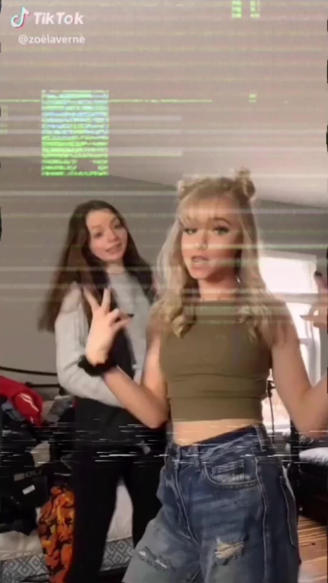 @cameron𝜗ৎ
