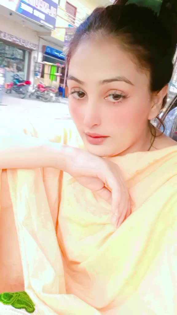 @Ayesha Queen 👸