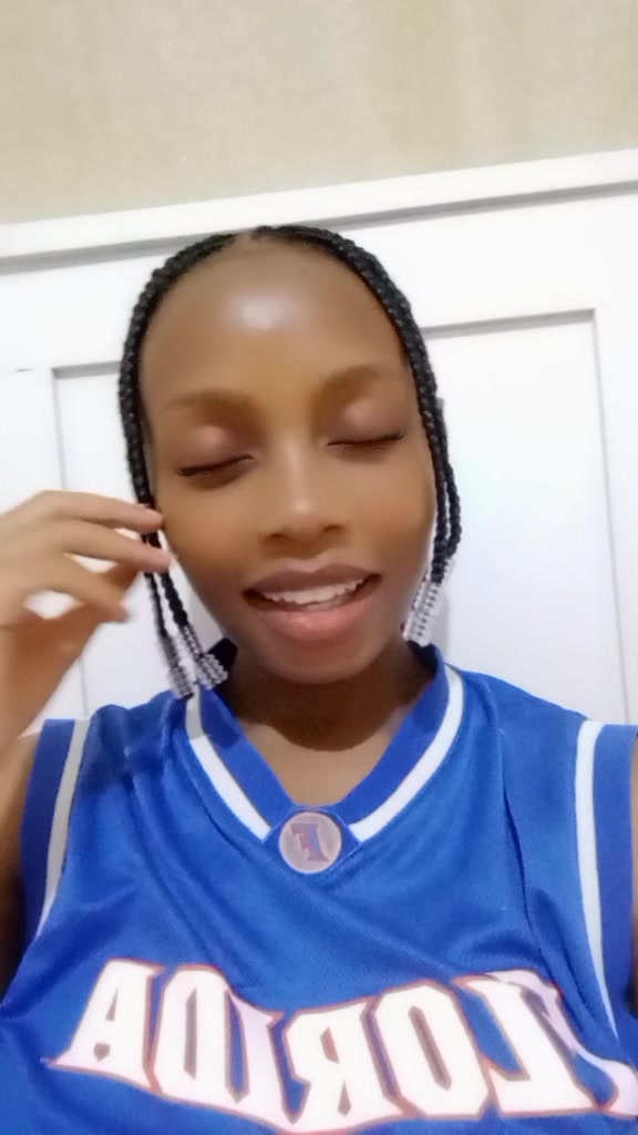 @Sandie_moma