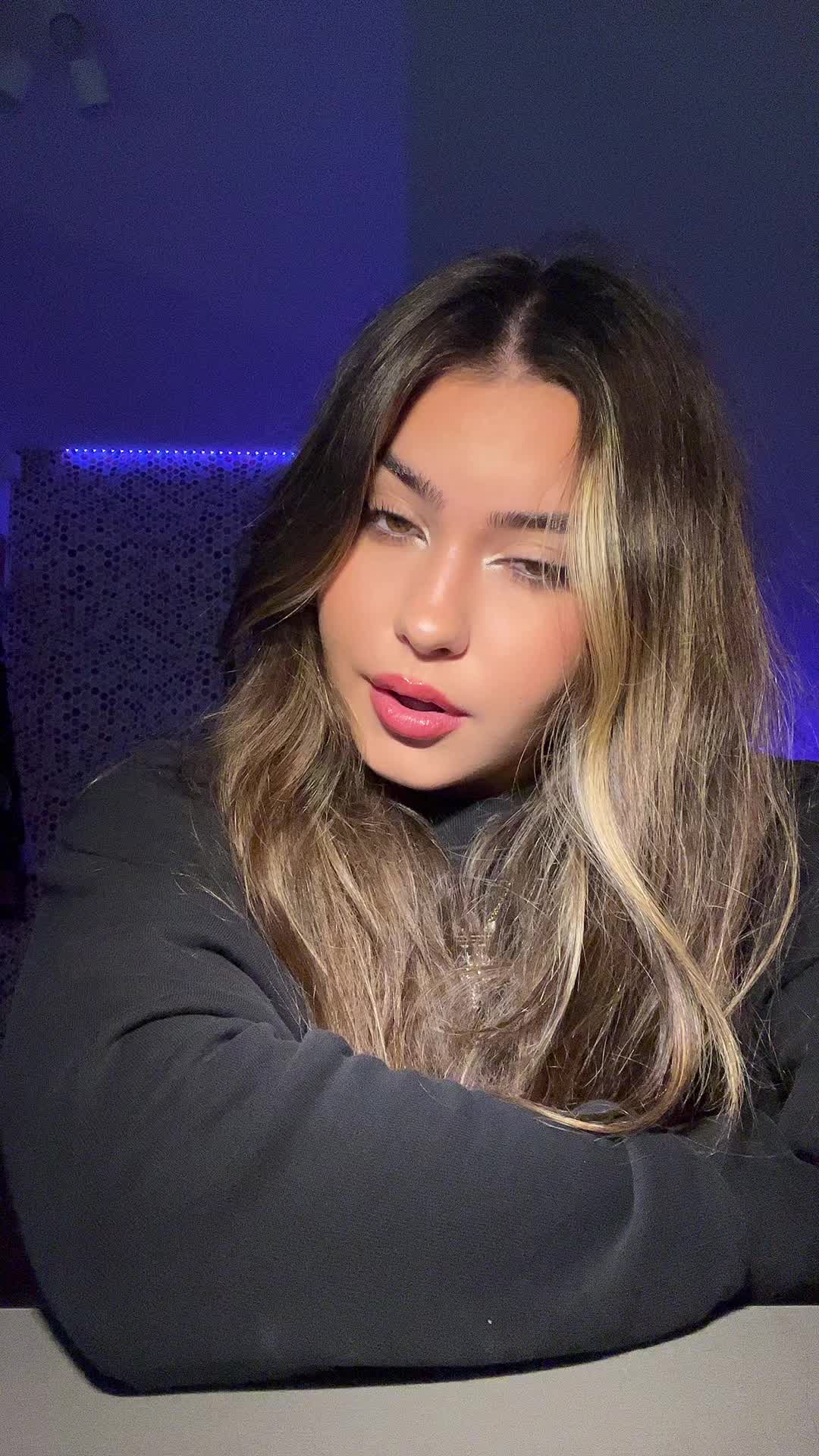 @Mia Nechutov&aacute;