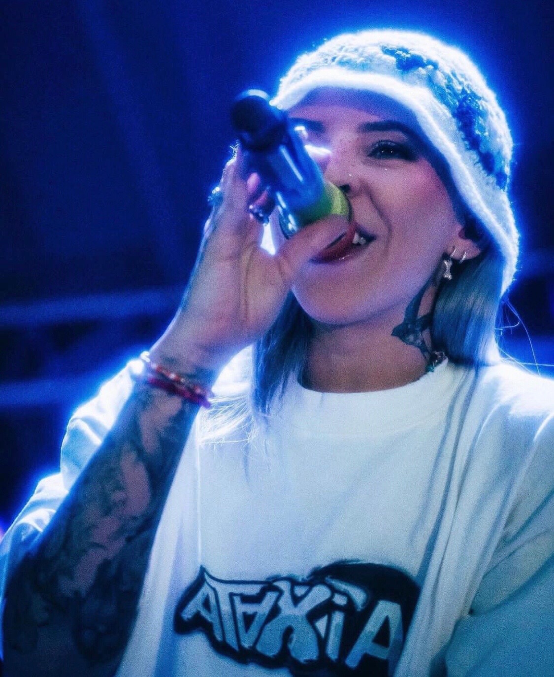 @youngmikoficial