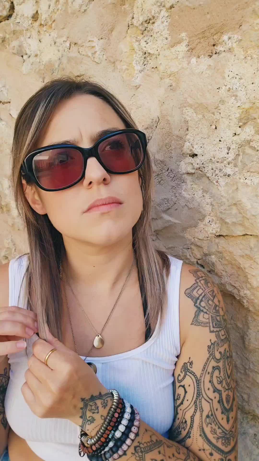 @Innocenthotwifexxx