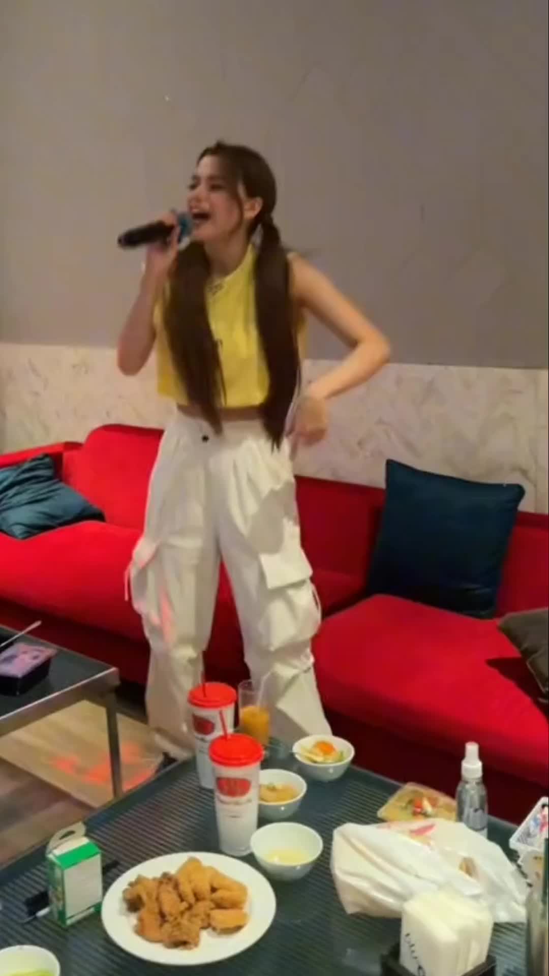 @khayzhier