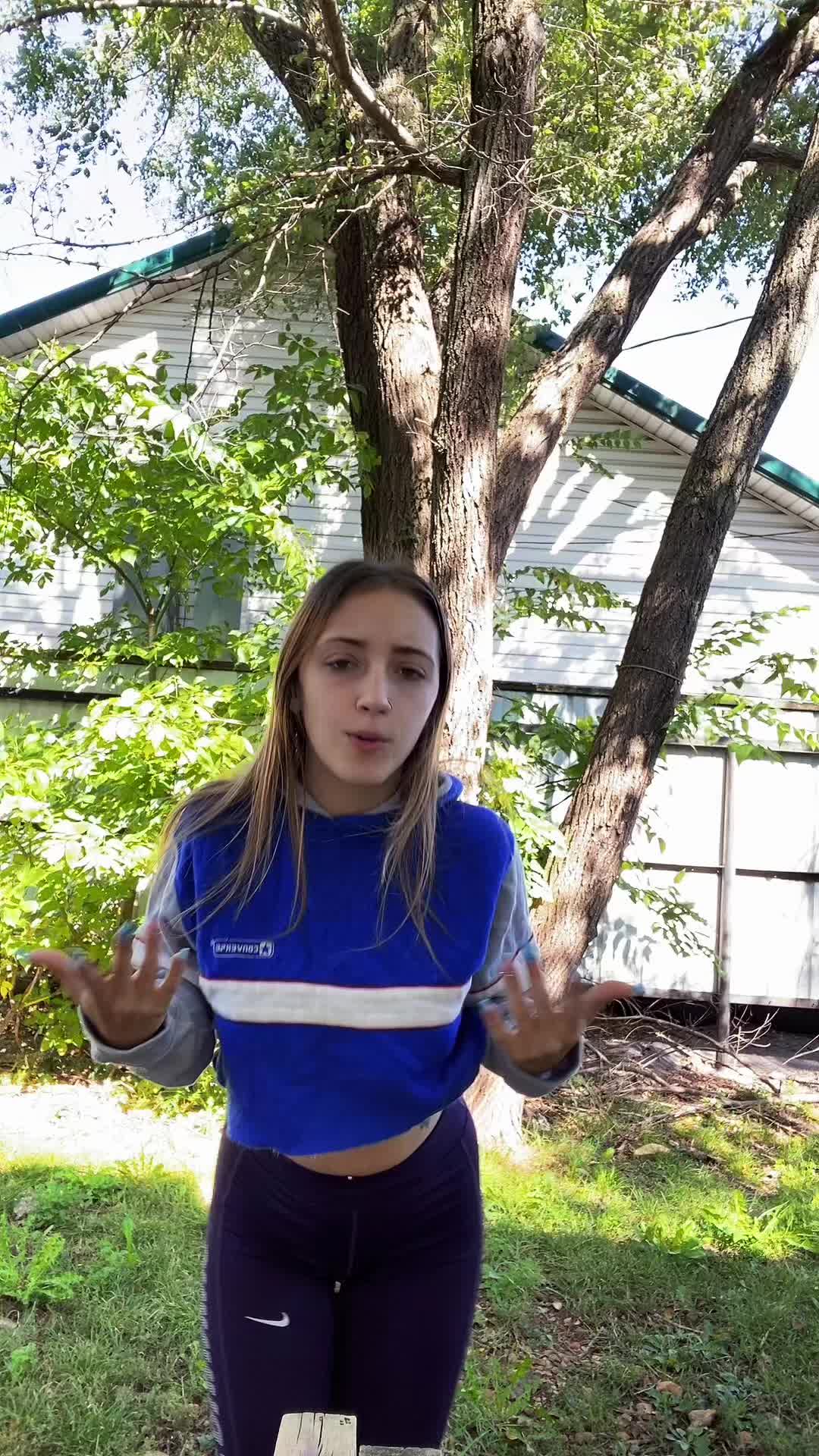 @rachelwoodshere