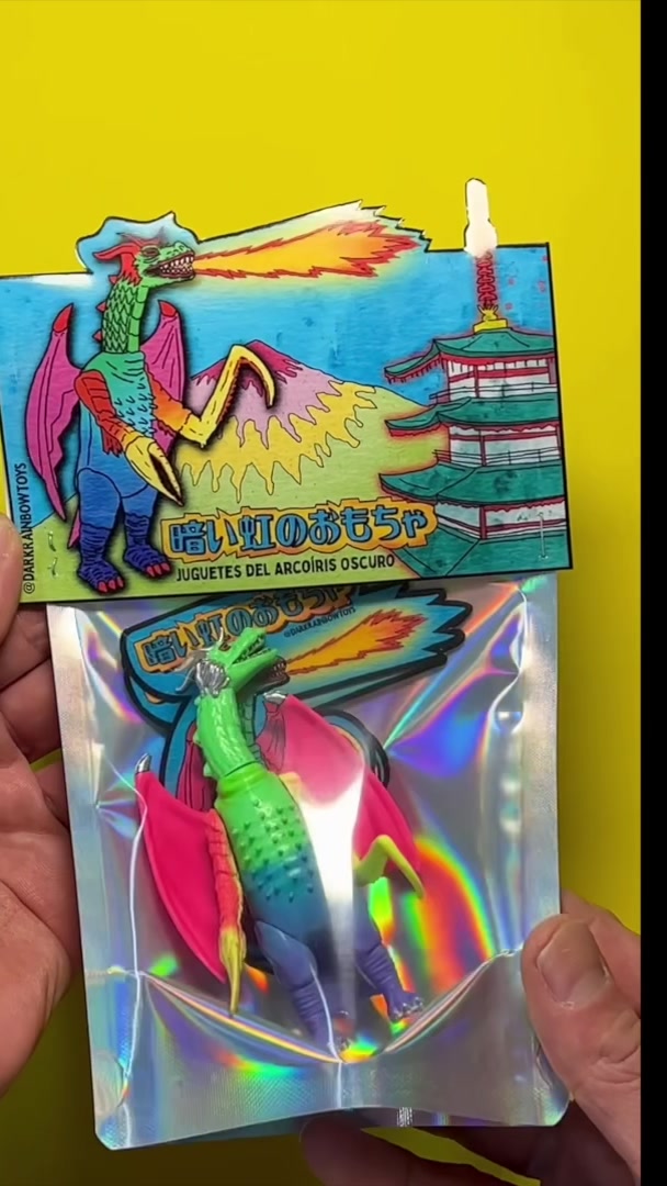 @DarkRainbowToys
