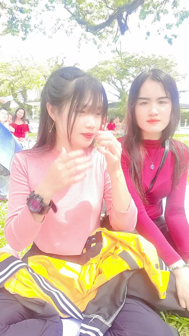 @🇵🇾💜နန်းငယ်💜🇵🇾