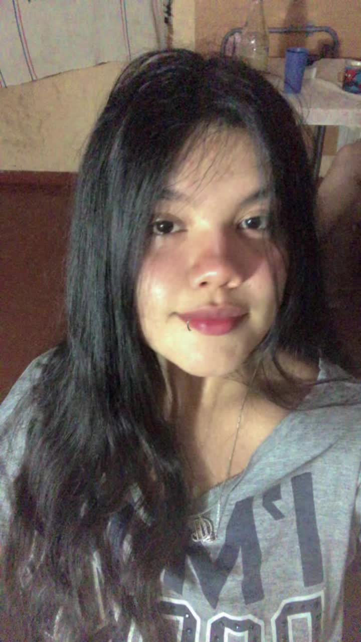 @👩🏻💕