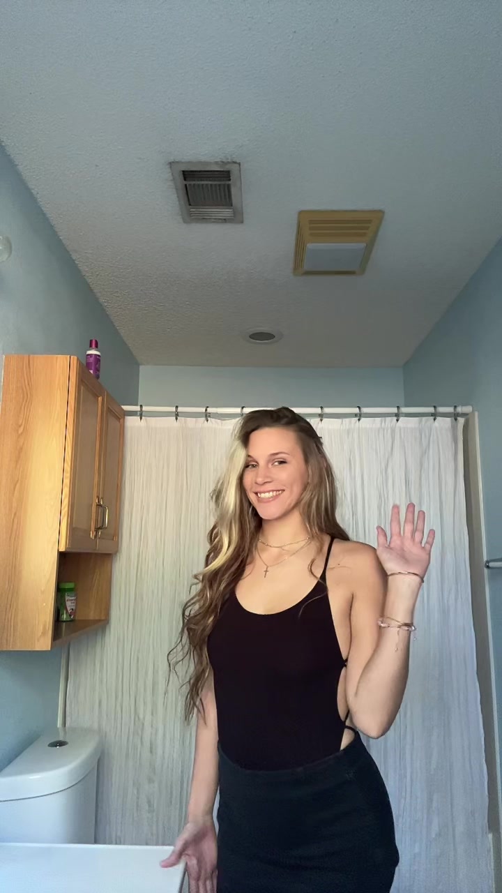 @katelynnabney