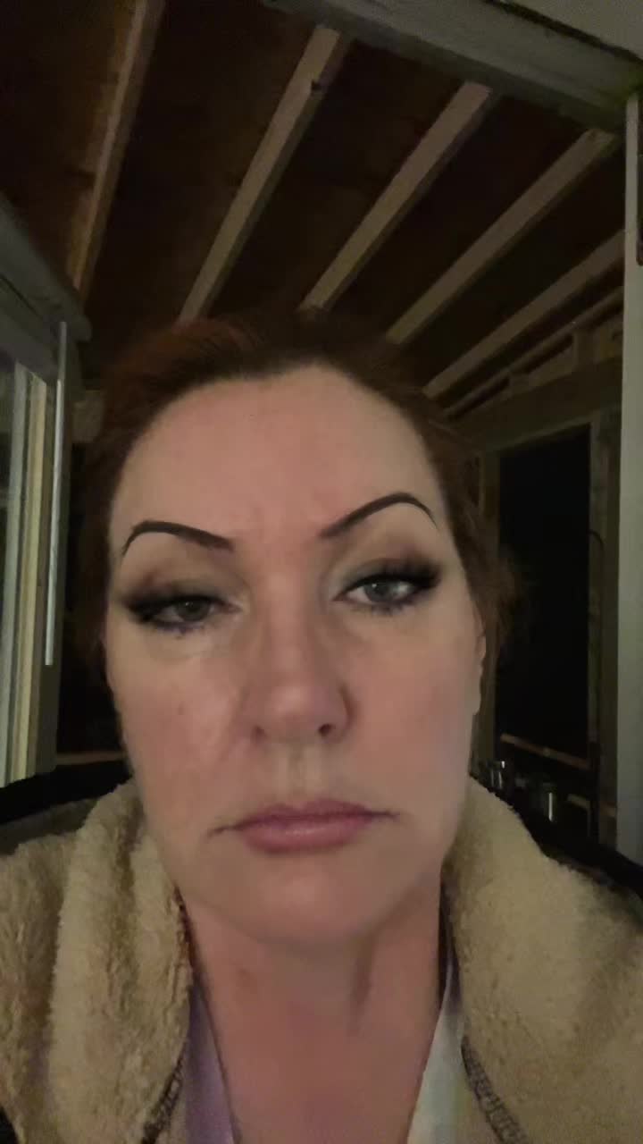 @Leslie 💅❤️🐕🐈&zwj;⬛🐈🐈&zwj;⬛🐈🐈🦜