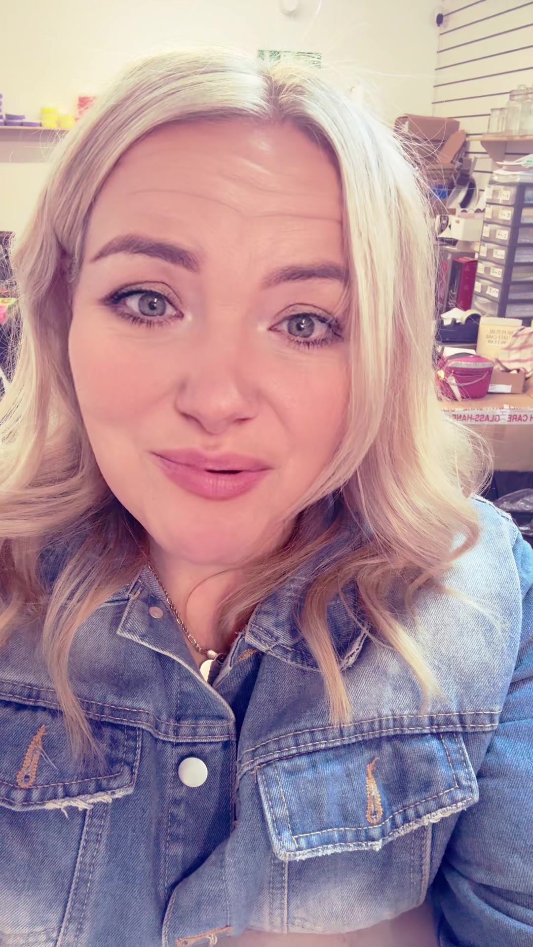 @MissxJules