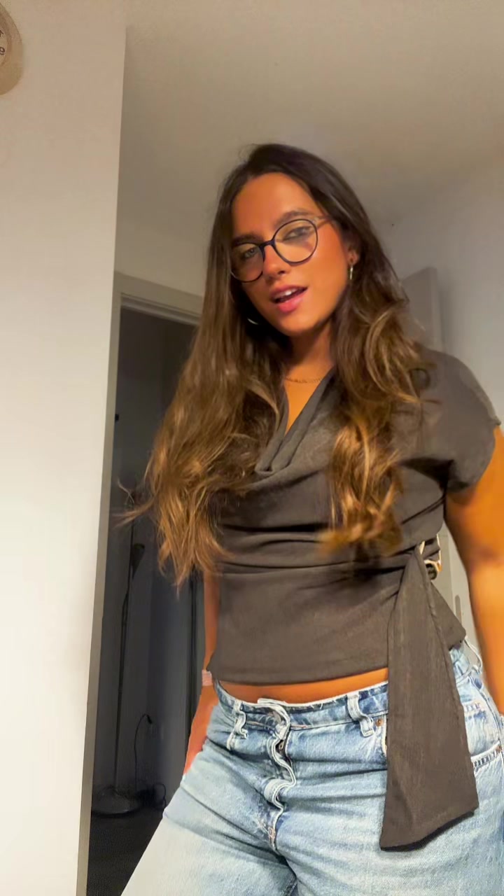 @CLARA MOLINA