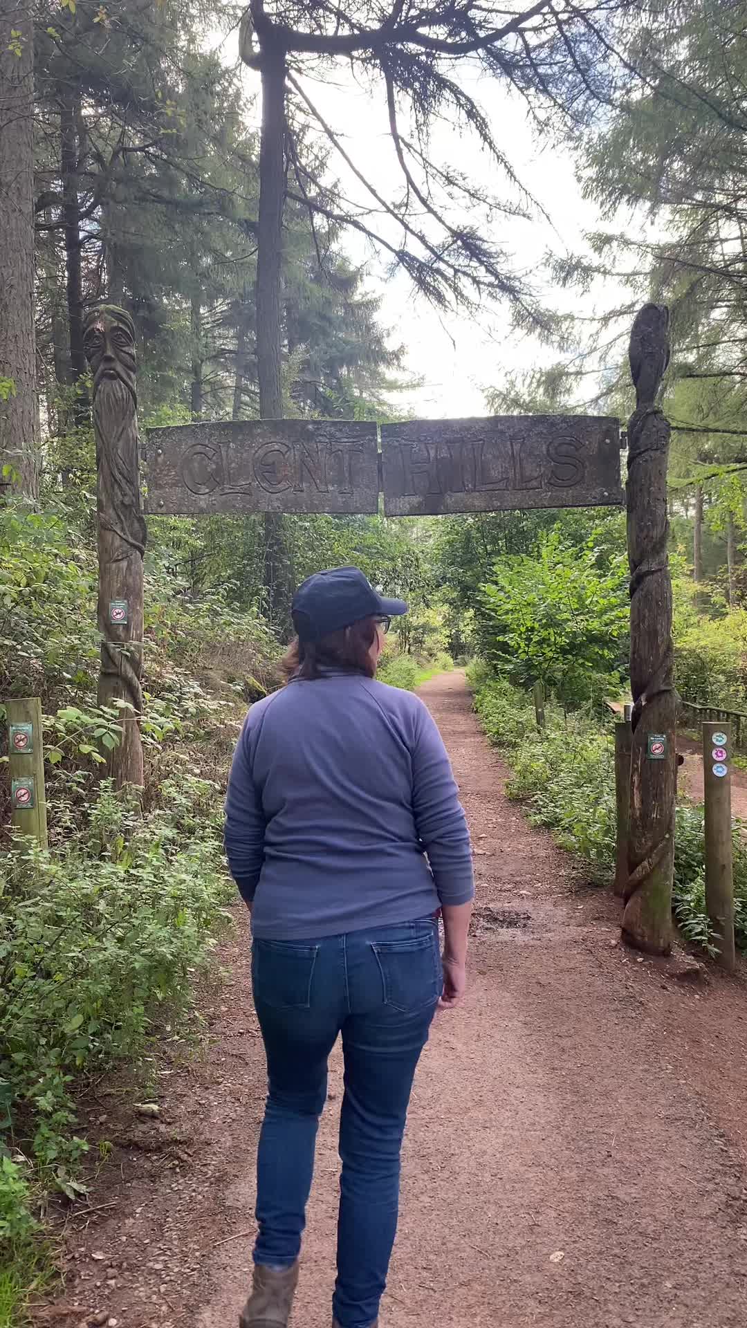 @unowhotravels