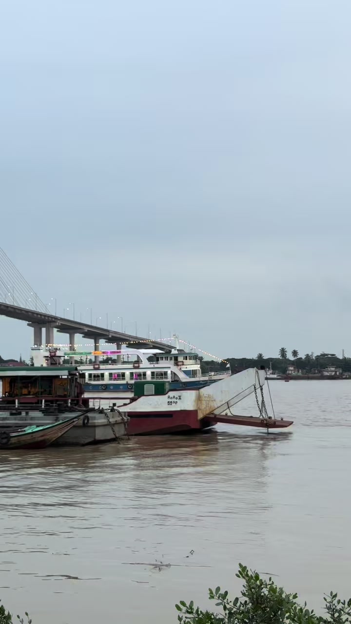 @Myat Moe Wai