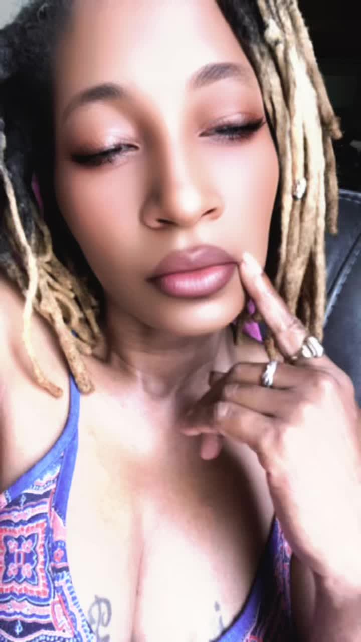 @Siren Goddess Dola 💎👑🌹🔥