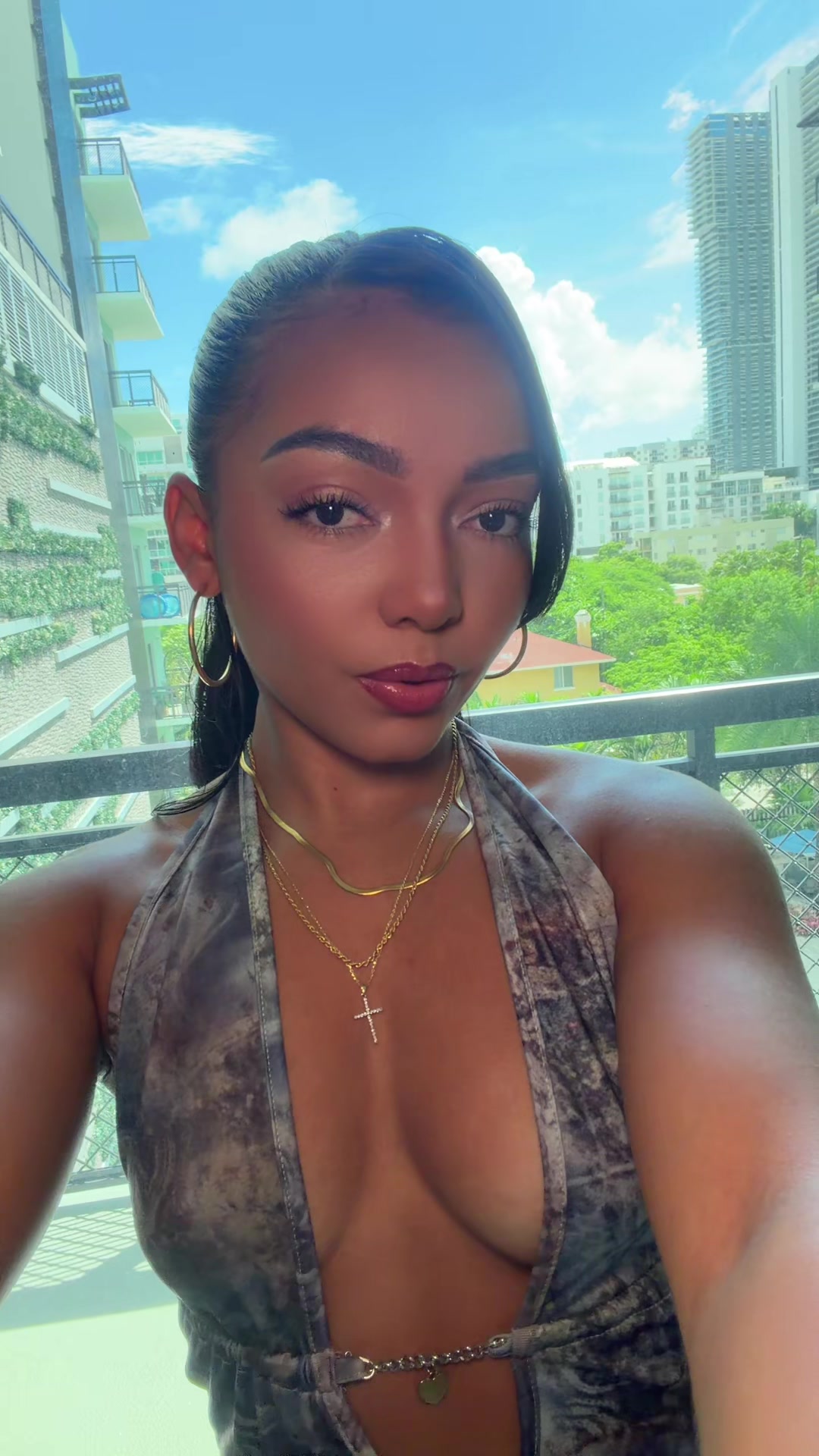 @Eva
