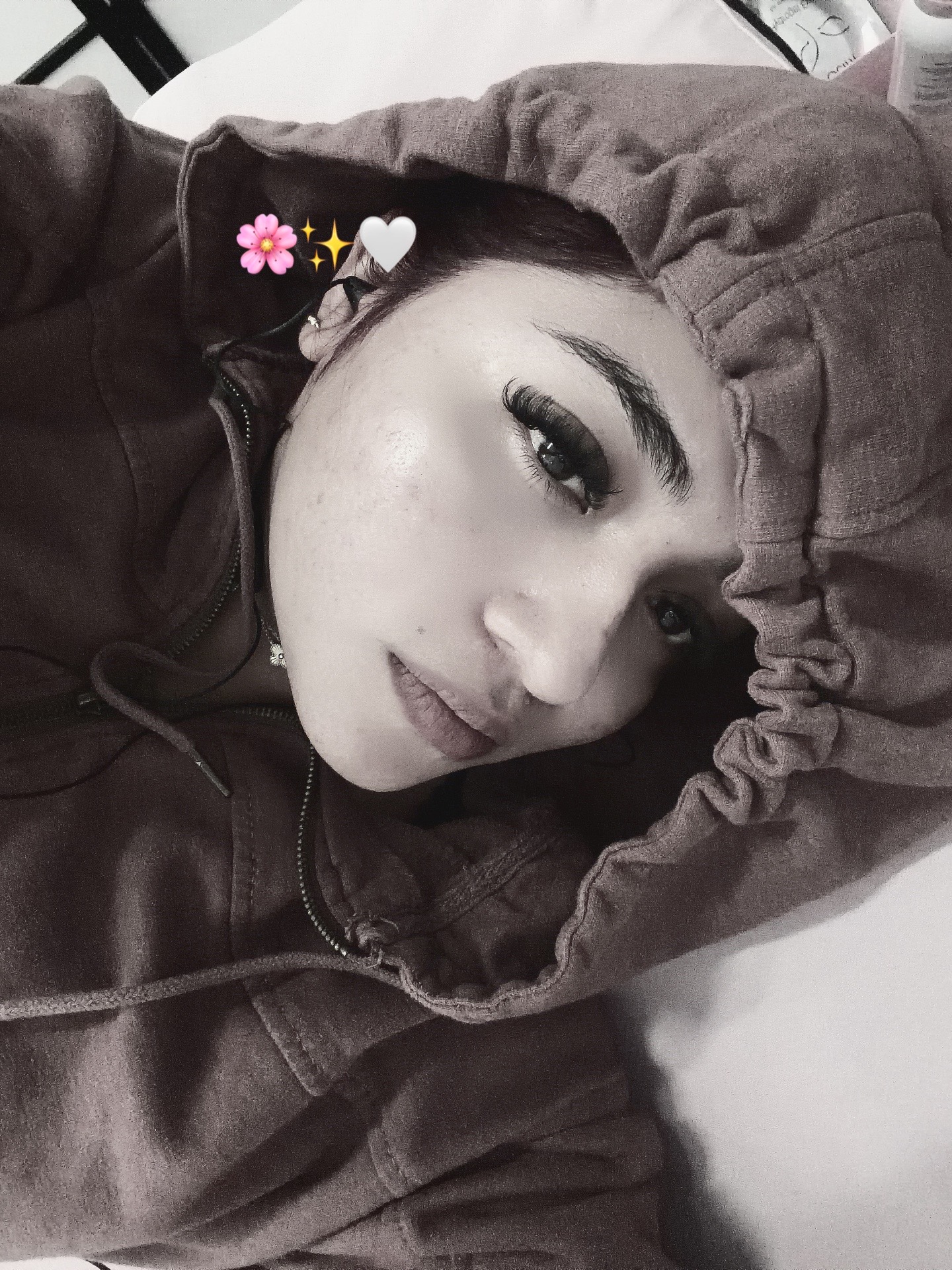 @𝓜𝓪𝓭𝓭𝔂🍒