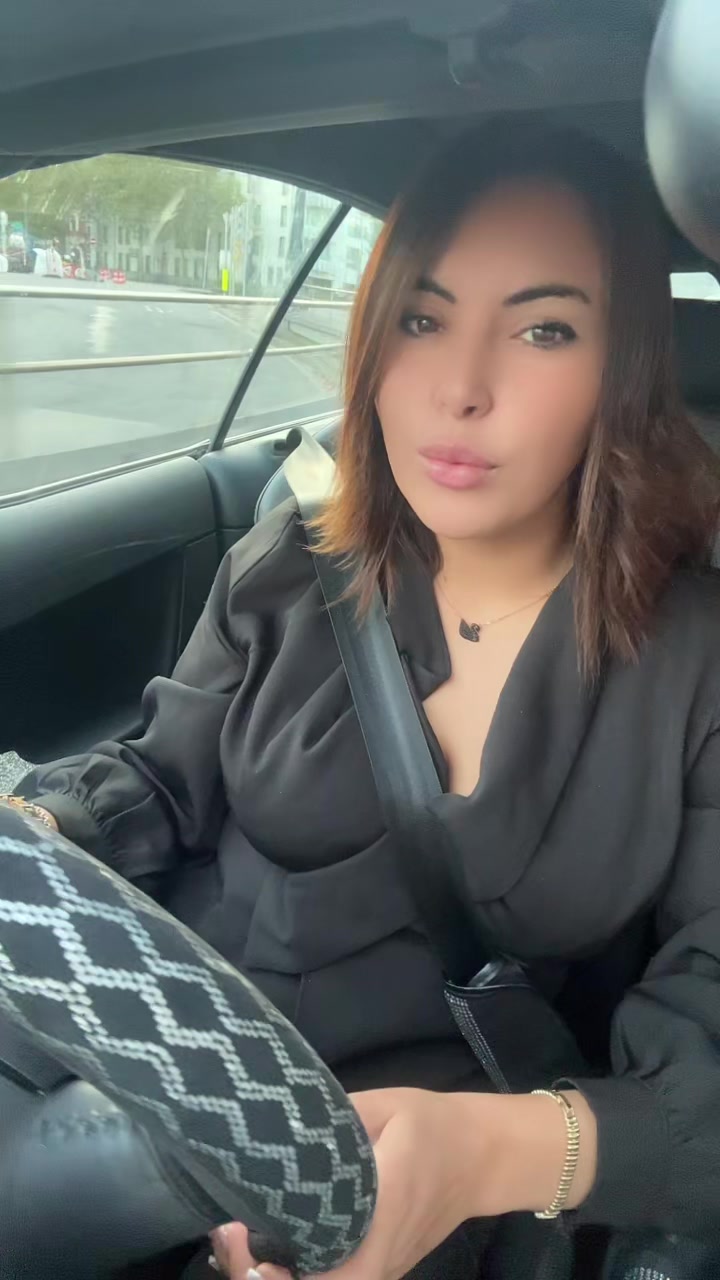 @Bouchra