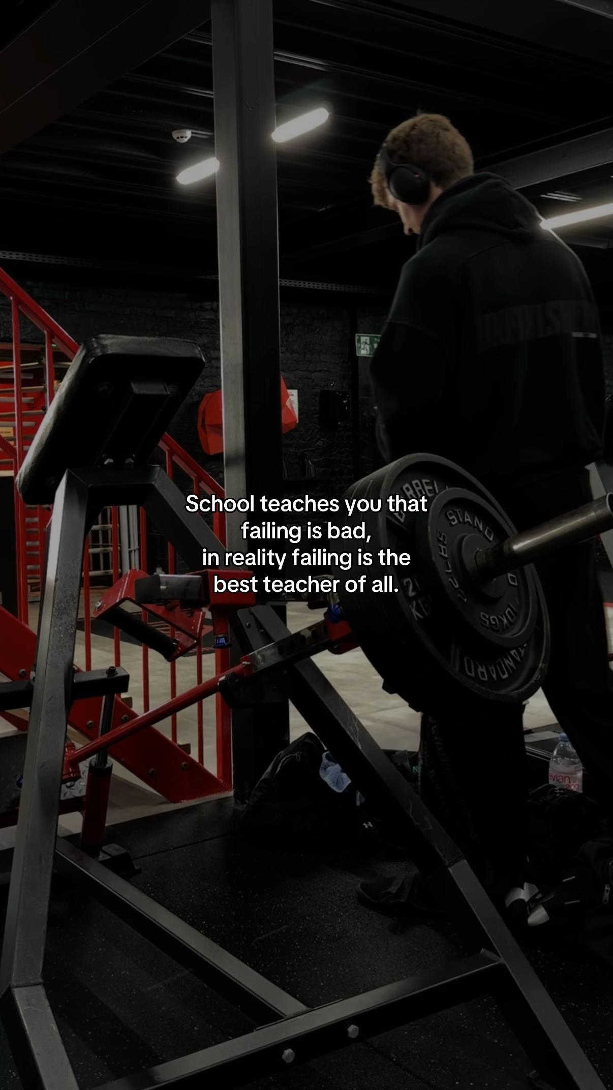 @Piotrgym