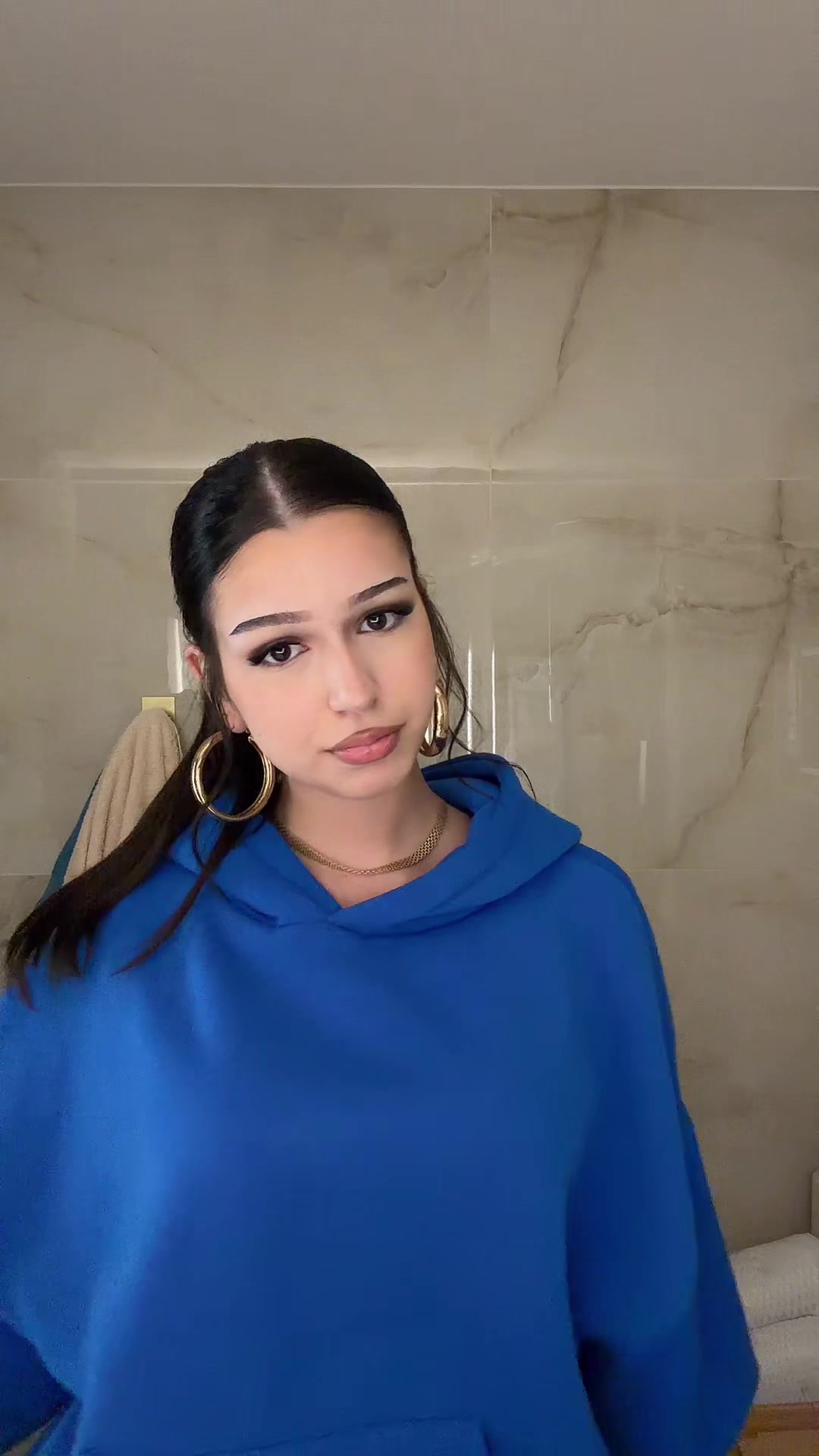 @𝐄&lsquo;🧛&zwj;♀️