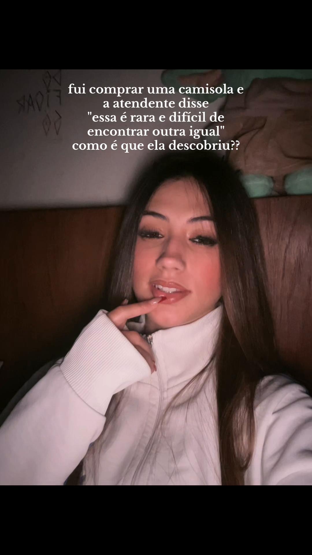 @T&acirc;nia Rocha