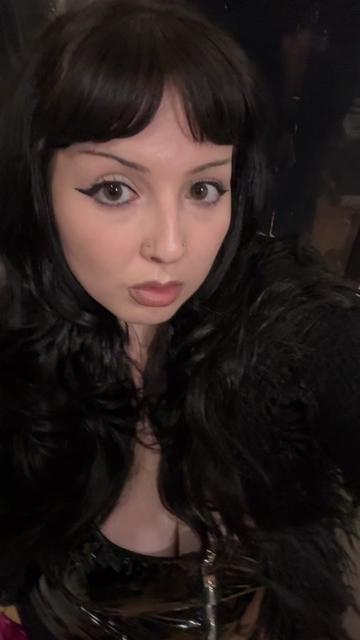 @yulissa𖤐☽