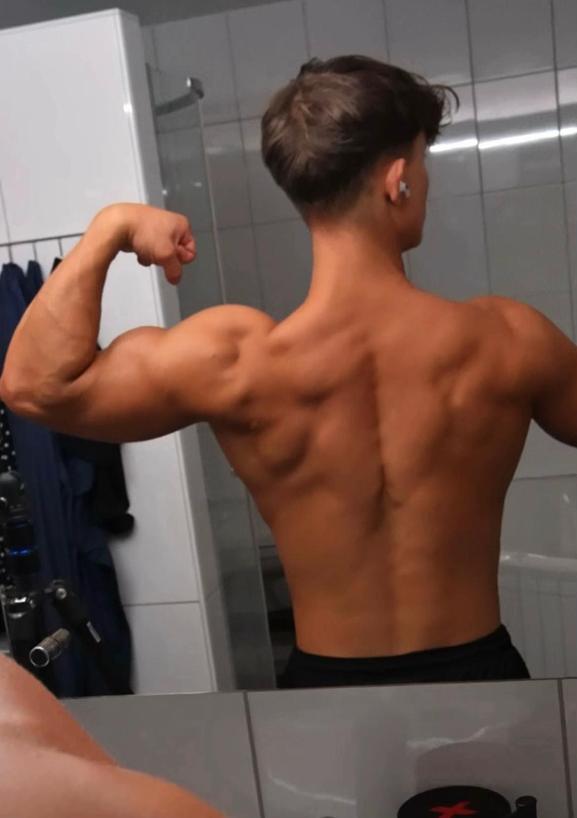 @Elias Der Bodybuilder