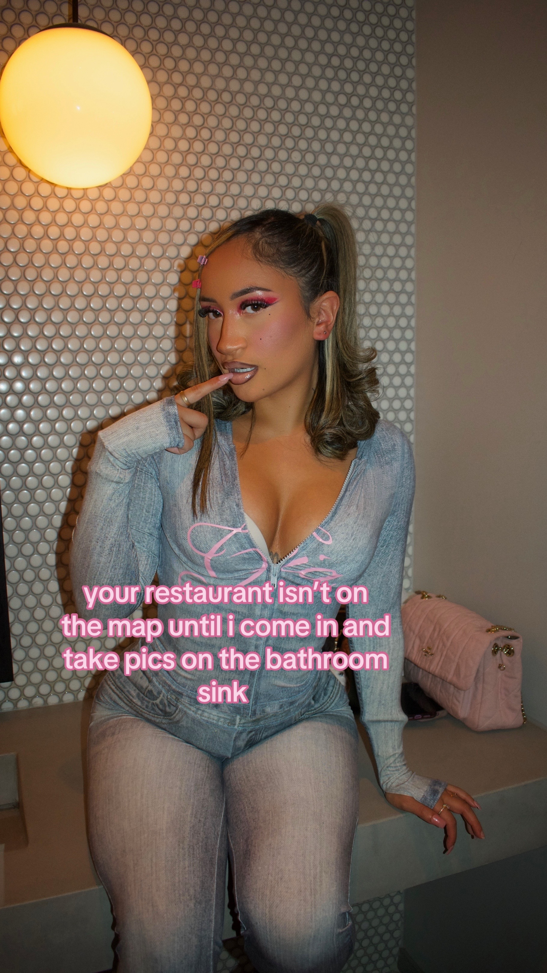 @♡𝓗𝓮𝓵𝓵𝓸 𝓴𝓲𝓽𝓽𝔂♡