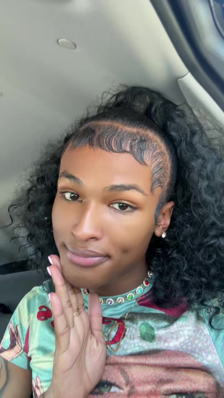@𝐃𝐢𝐨𝐫 👸🏽🎀
