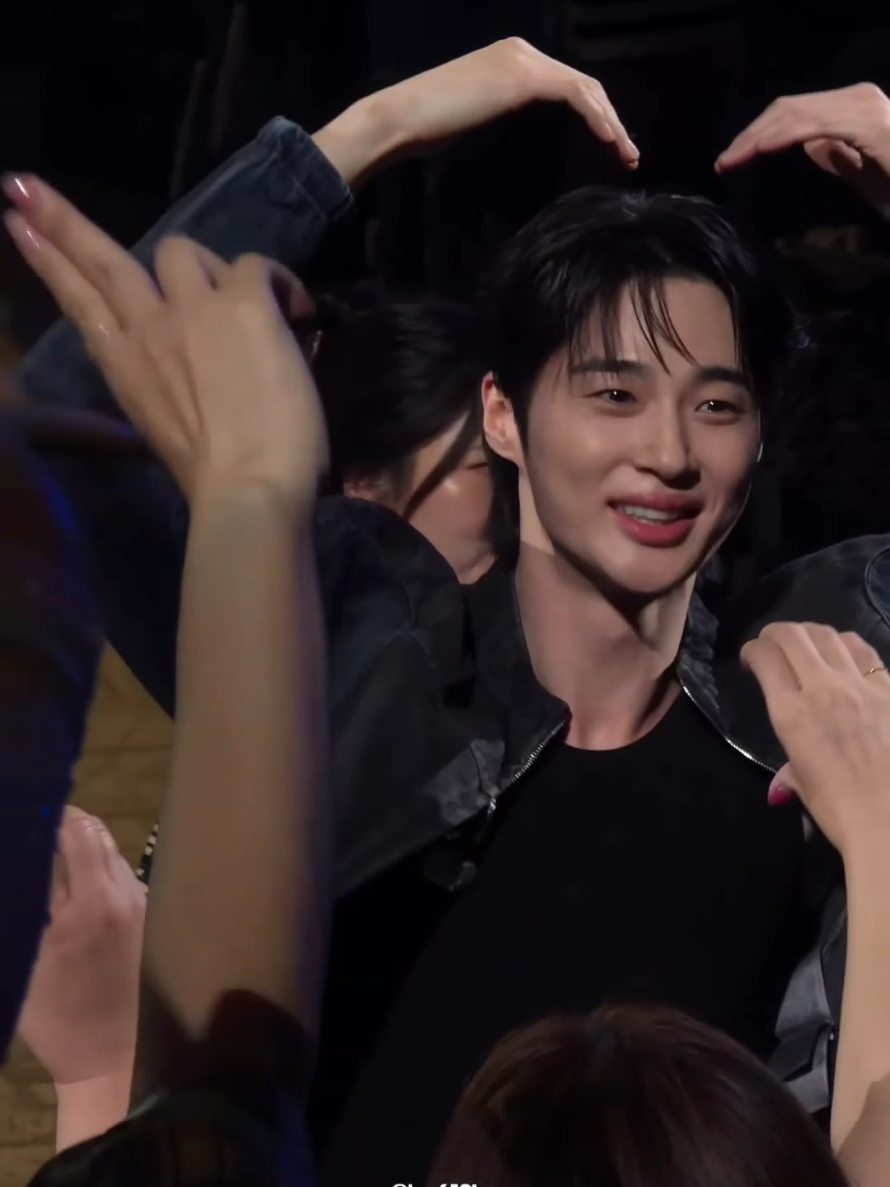@N-i-n-g-n-i-n-g-🥰😘