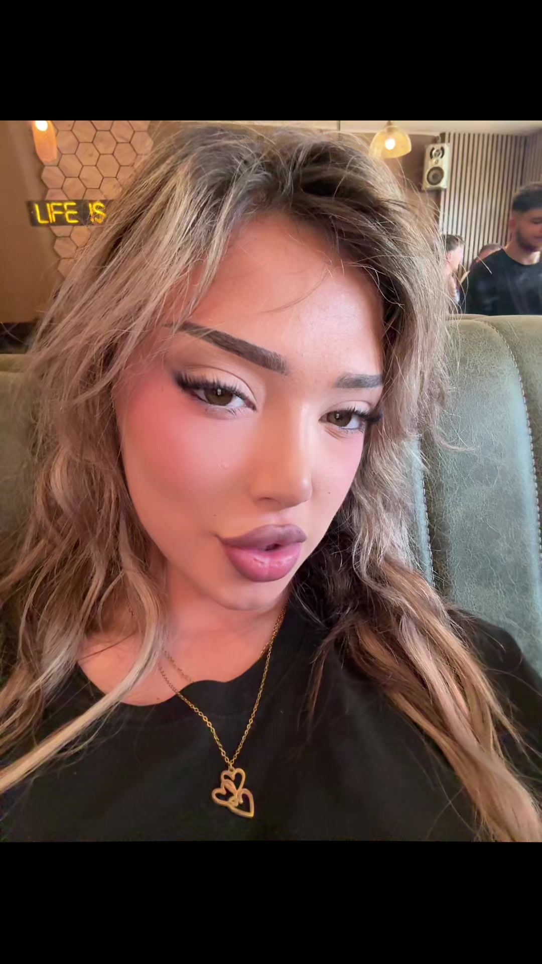 @Hana