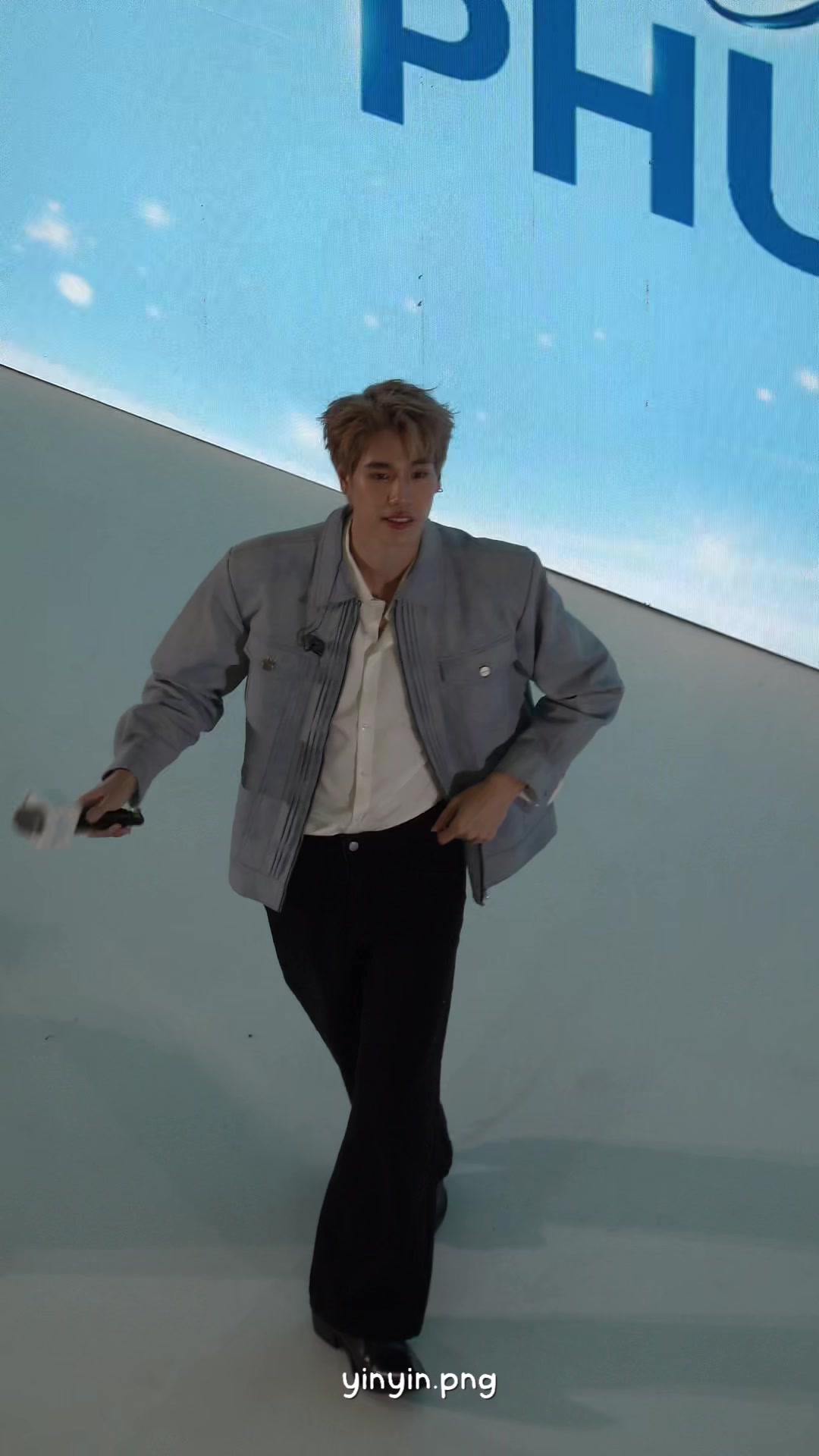 @𝙖𝙮𝙣𝙖 𝙢𝙚𝙩 𝙥𝙝𝙪𝙬𝙞𝙣🐼