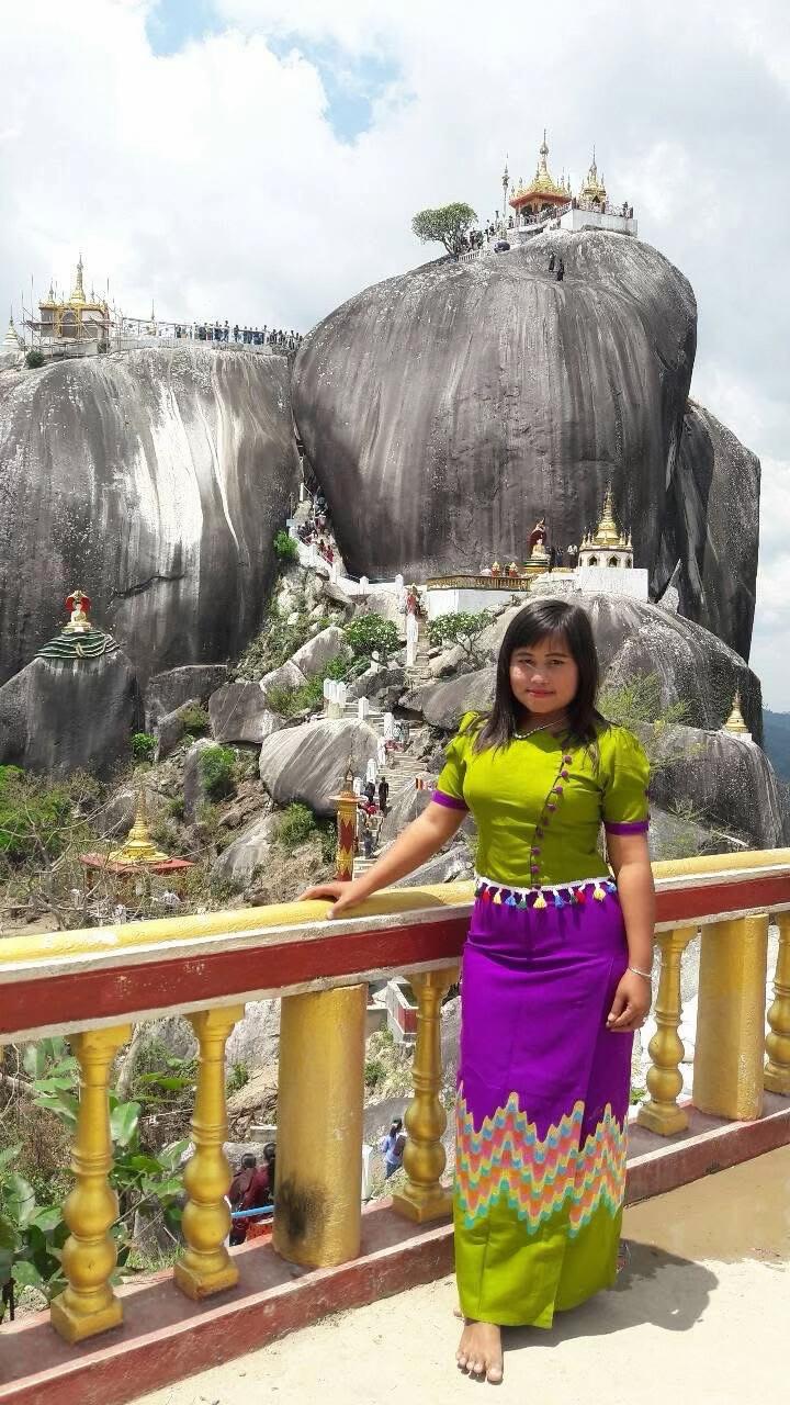 @နှင်း 🍀သမီးလေးမေမေ 🍀