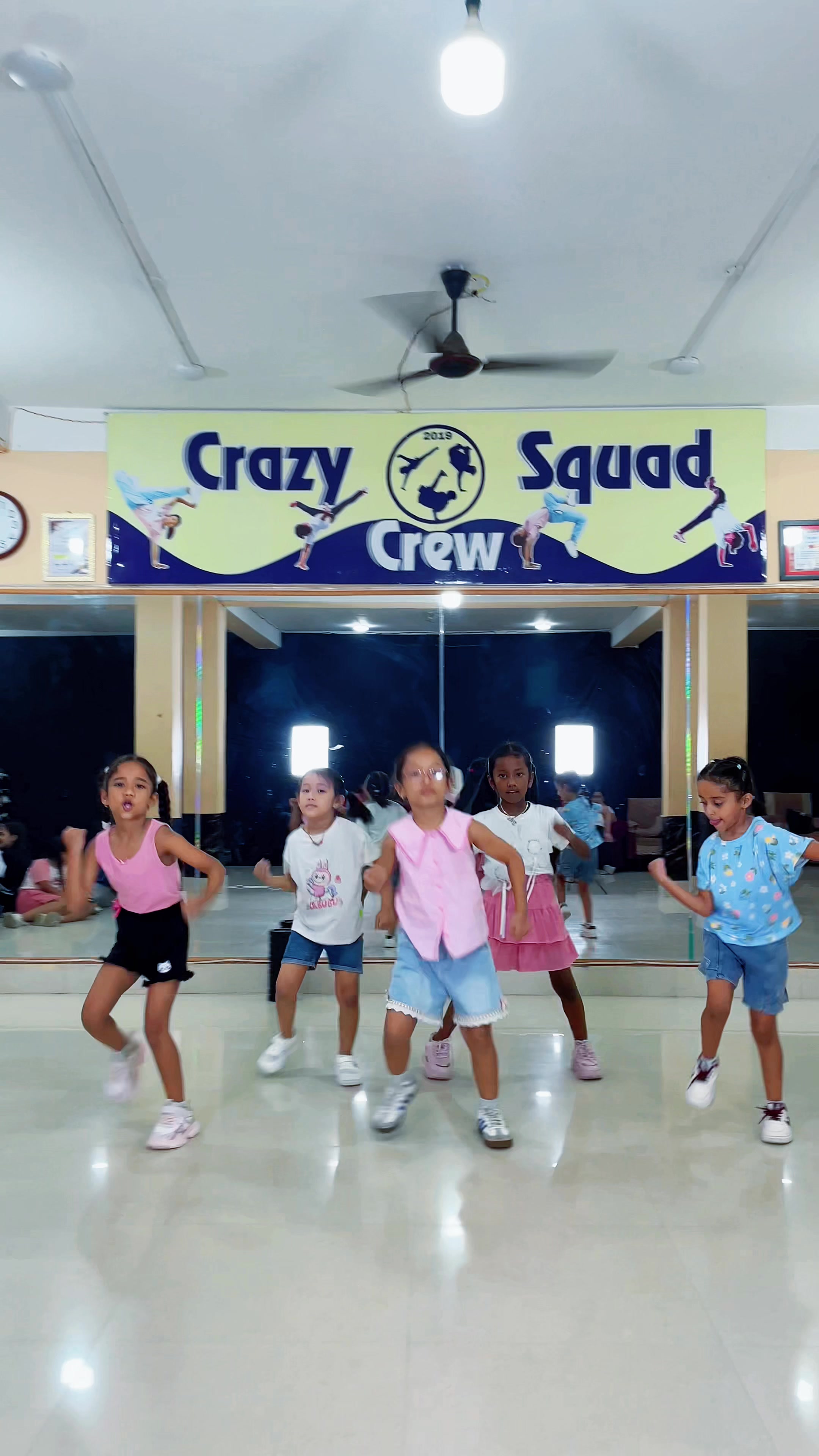 @Crazy Squad Crew