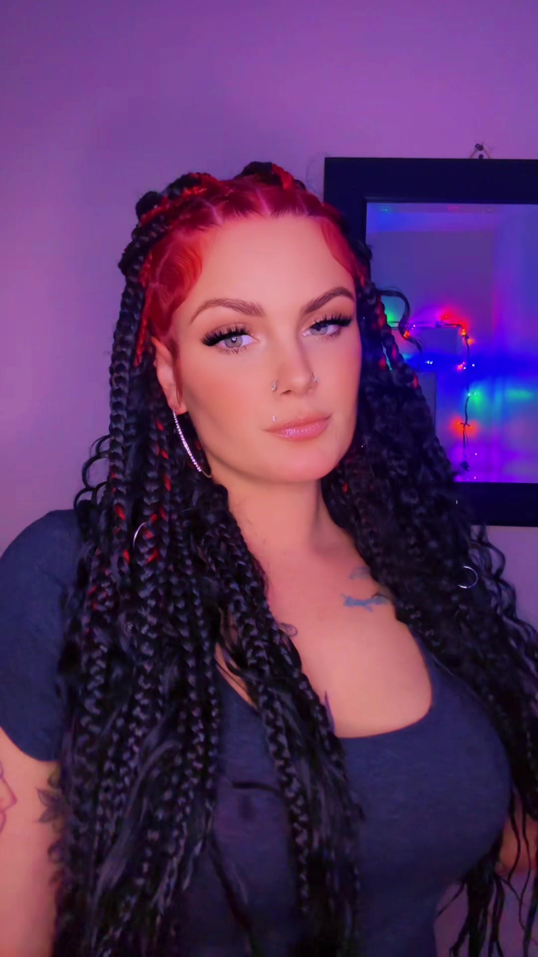 @GreenEyeBarbiie